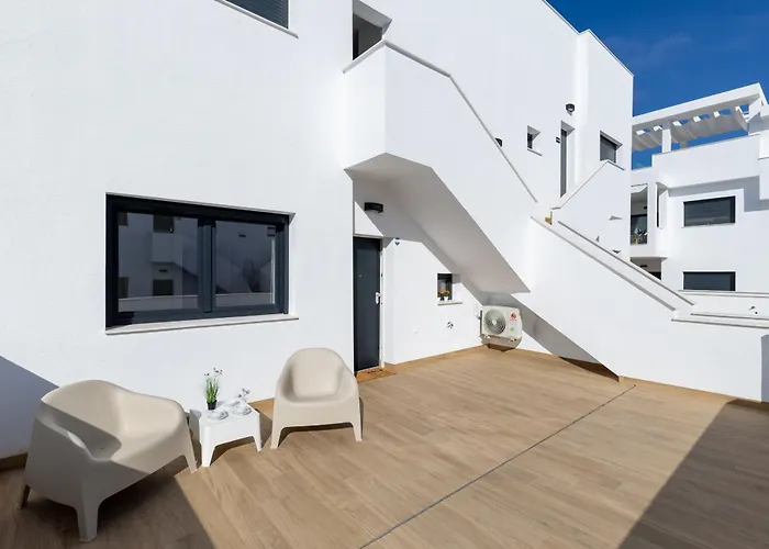 Cosy Casa Nalia - With Terrace, Pools & Jacuzzi *