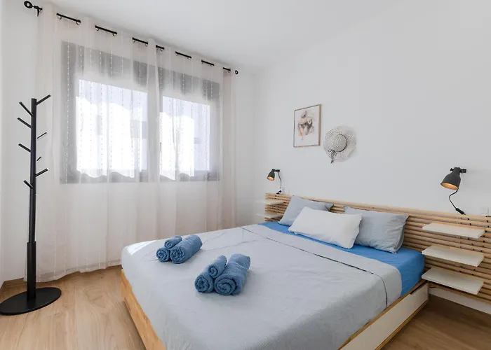 Cosy Casa Nalia - With Terrace, Pools & Jacuzzi Апартаменты *