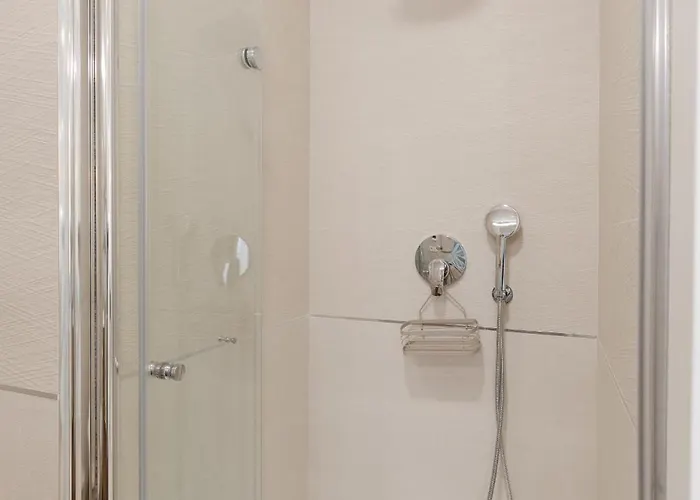 Cosy Casa Nalia - With Terrace, Pools & Jacuzzi * Торевьиа