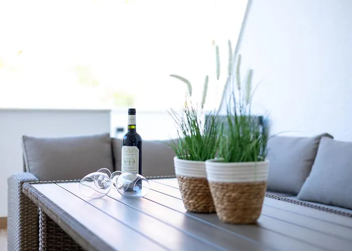 Cosy Casa Nalia - With Terrace, Pools & Jacuzzi *